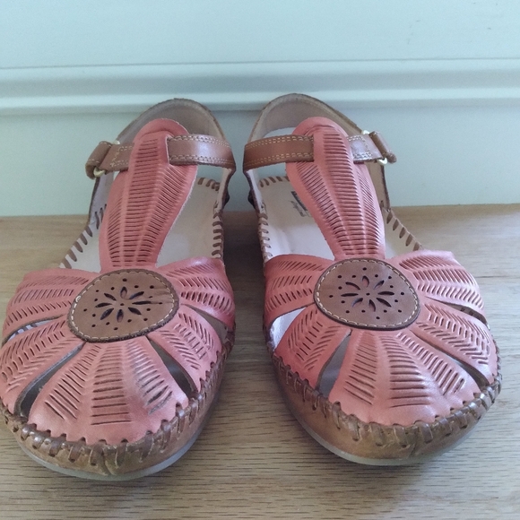 Pickolinos Spanish Leather Sandals - Picture 6 of 8